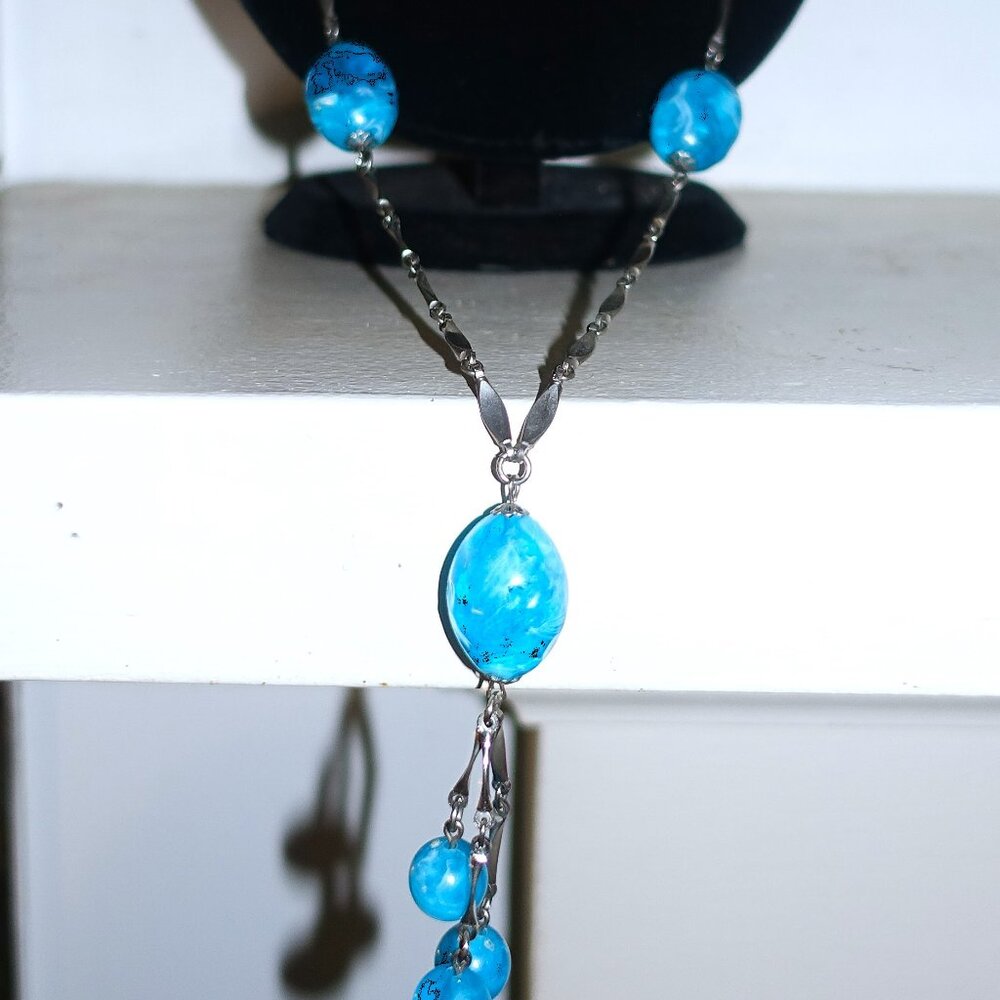 Silver tone Blue Bobble Bead Necklace 16" - Picture 2 of 5